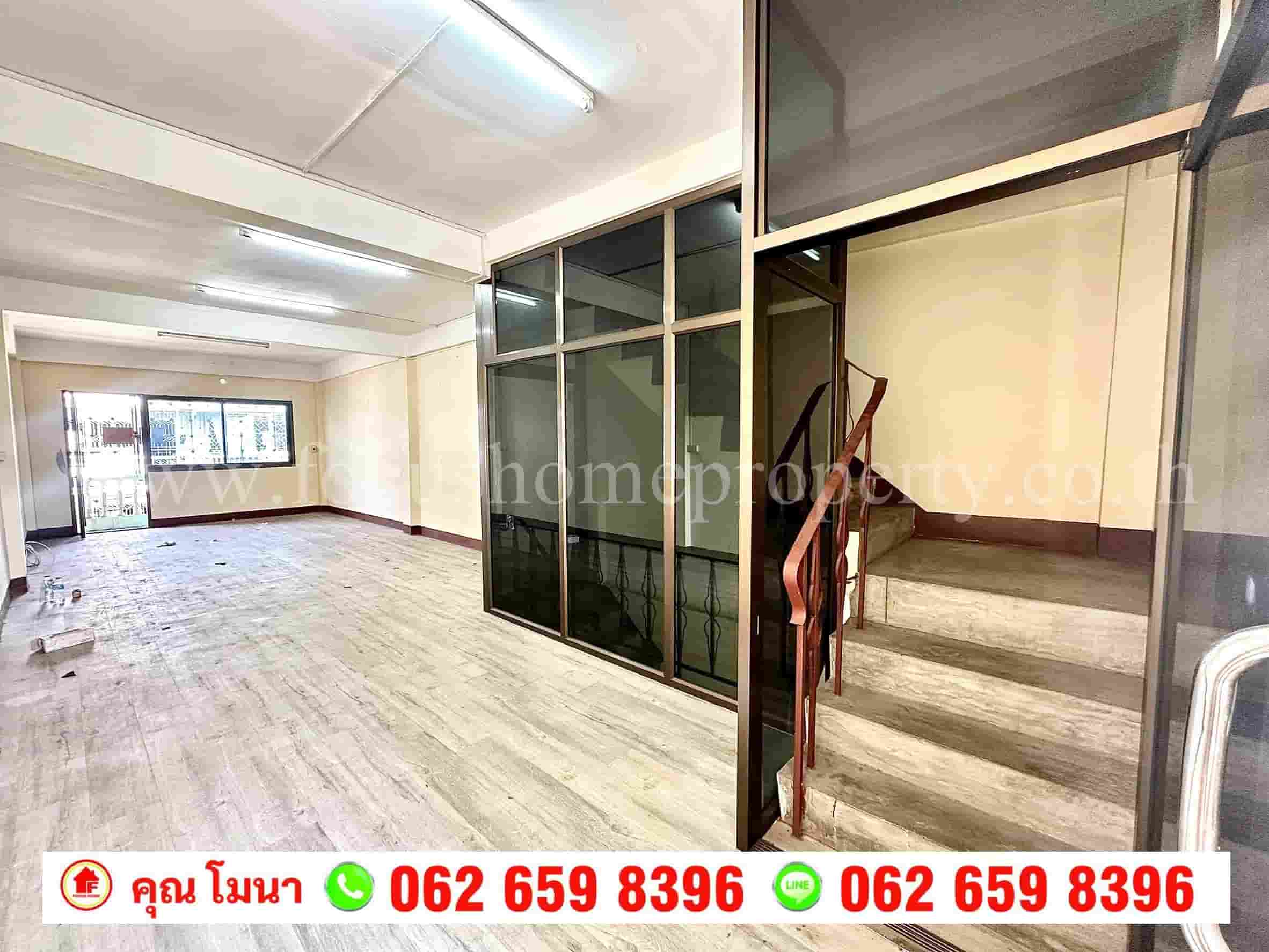 ขาย ตึกแถว 3 ชั้นครึ่ง หมู่บ้าน ดี.เค. บางบอน